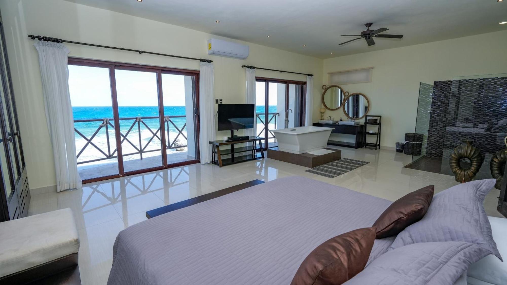 Casa Javi- Ocean Front Located Mid Isla Mujeres Villa ภายนอก รูปภาพ